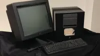 Komputer milik penemu Web telah dibawa ke Inggris untuk dipamerkan di Science Museum. Untuk apa?  