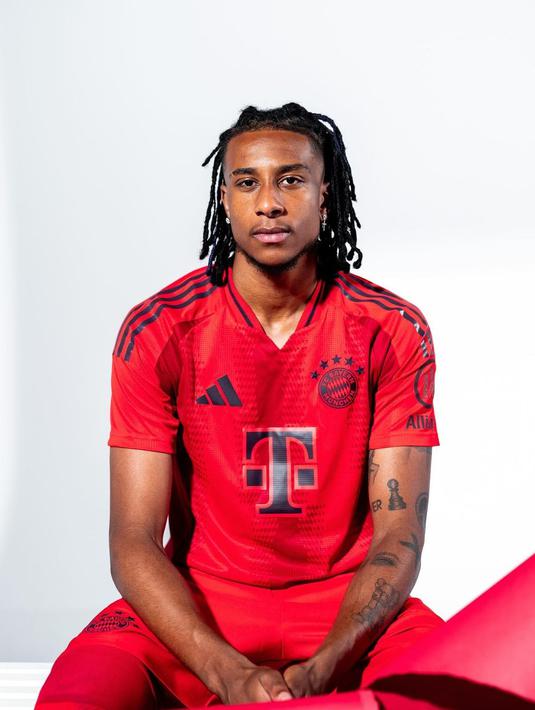 Dalam pengumuman mereka, Bayern Munchen menyatakan bahwa Olise mendapat kontrak berdurasi hingga lima tahun alias sampai 30 Juni 2029 mendatang. (FOTO: instagram.com/m.olise/)