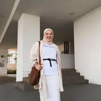Berikut tips fashion hijab untuk wanita gemuk. (Instagram/iyzaaryff).