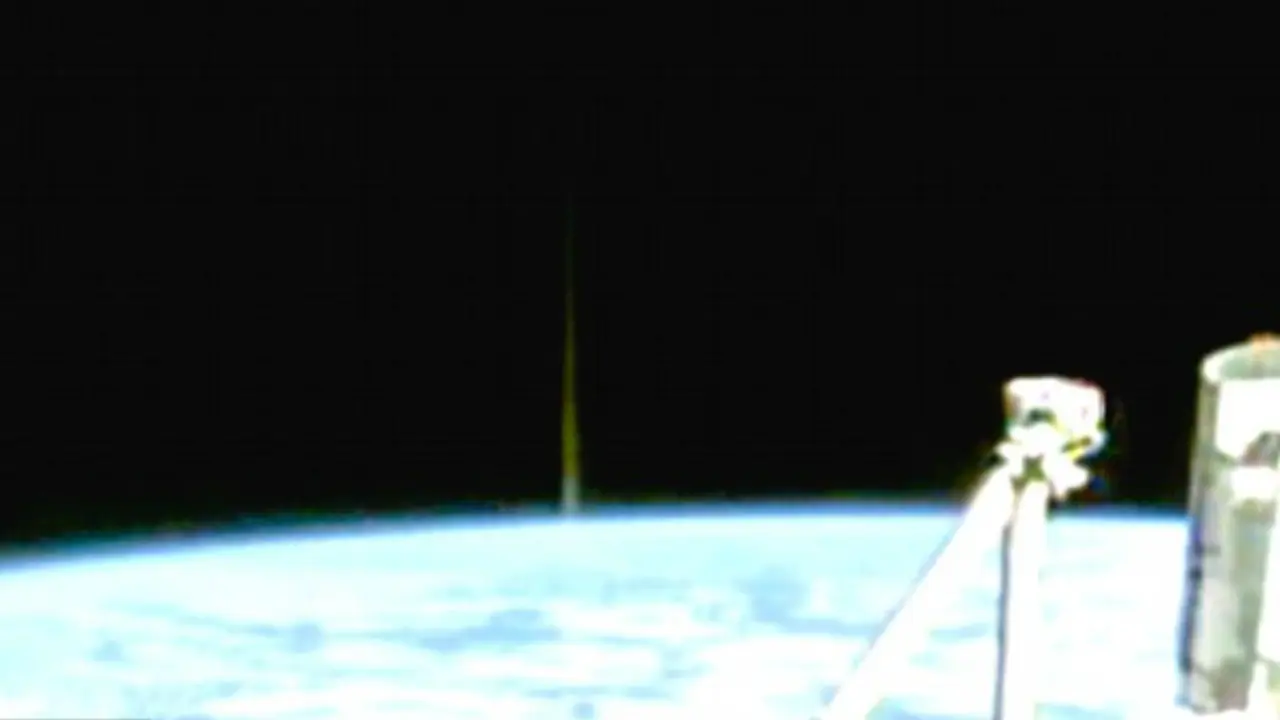 ISS Rekam Alien 'Melakukan Perjalanan Waktu'