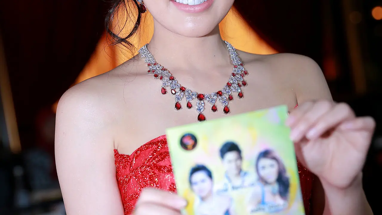 [Bintang] Bella Shofie