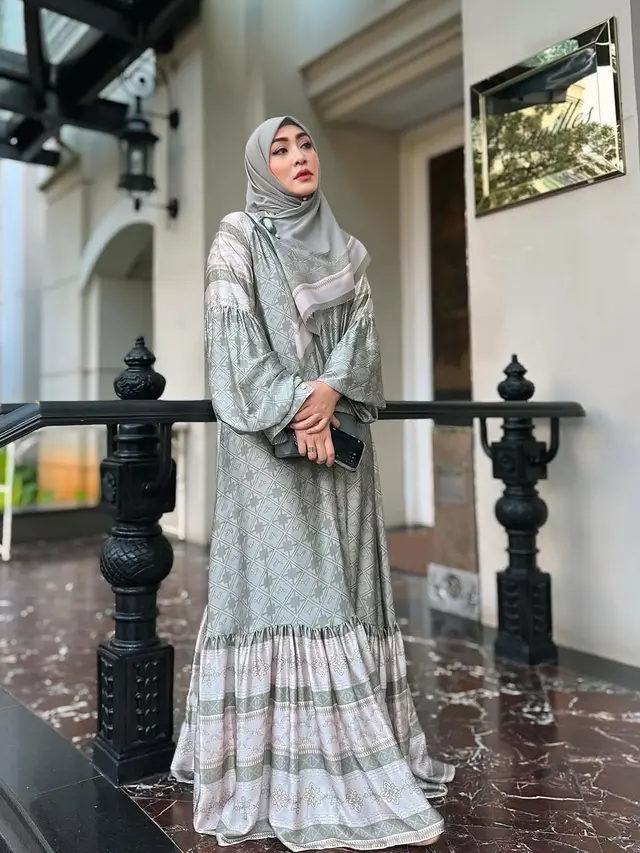 Gamis Abaya Angelina Sondakh