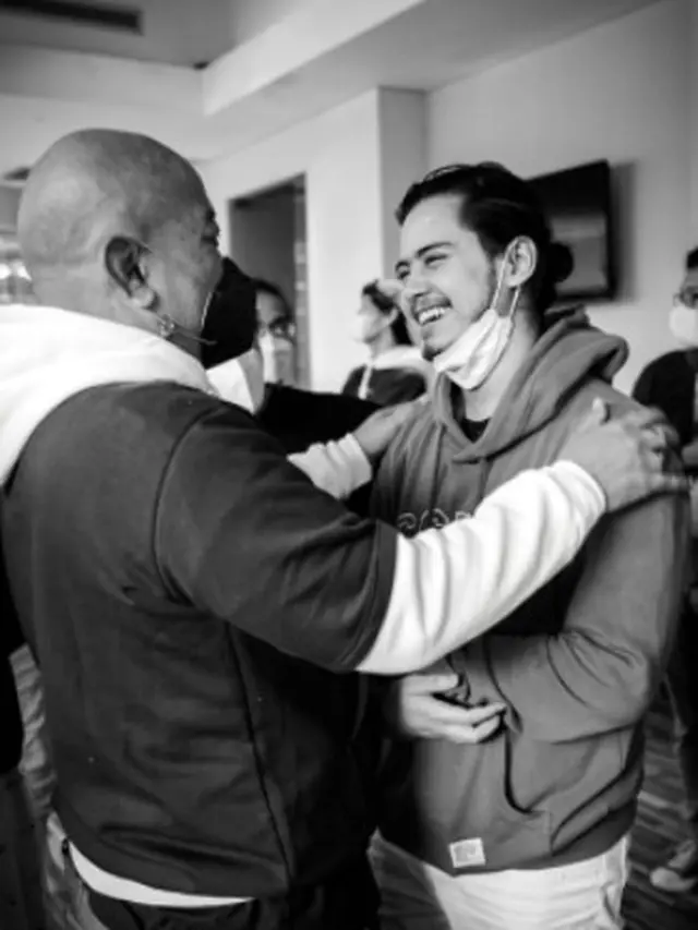 5 Potret Terbaru Aliando Syarief di Showcase Film, Sapa Prilly Latuconsina Bikin Baper Publik