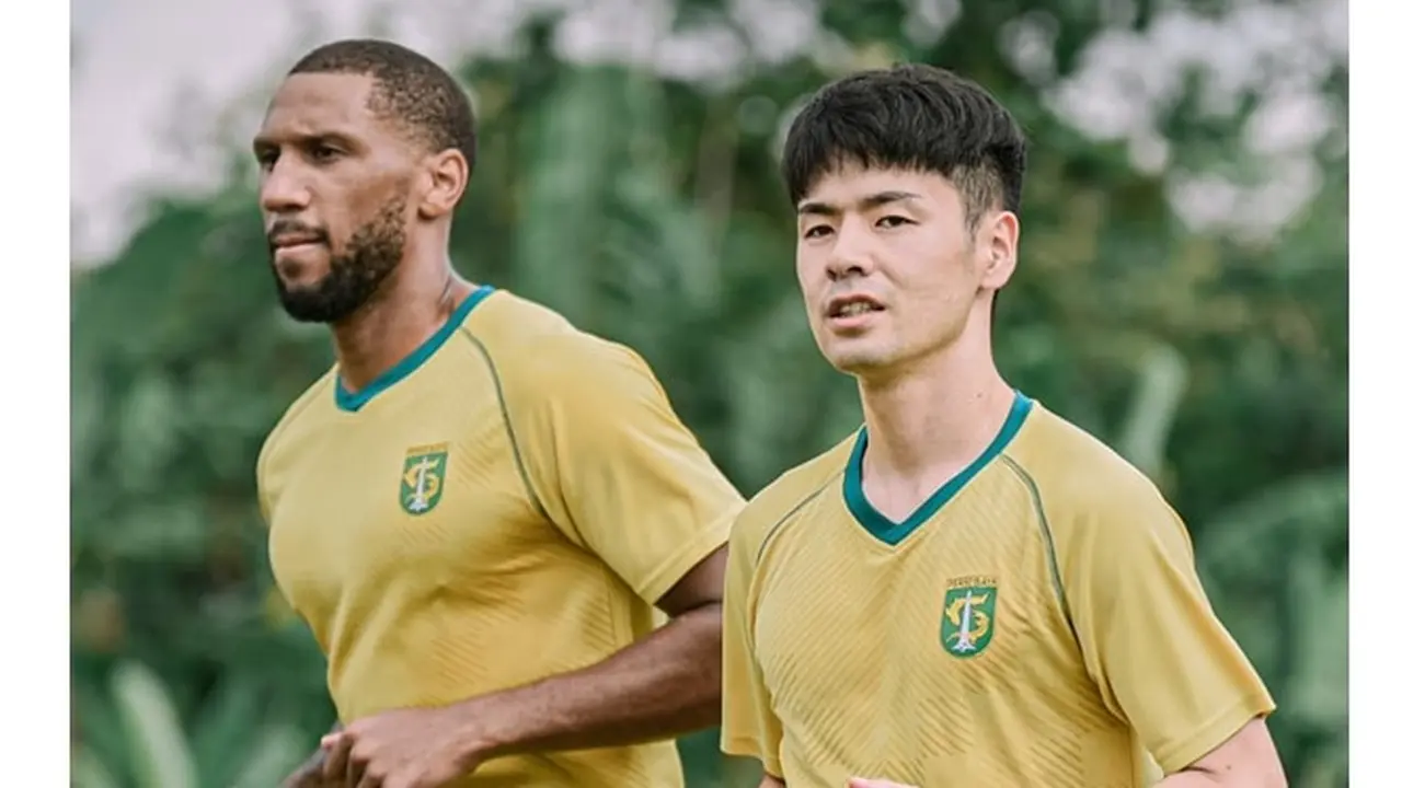 5 Momen Persahabatan Alie Sesay dan Taisei Marukawa, Pemain Asing Persebaya