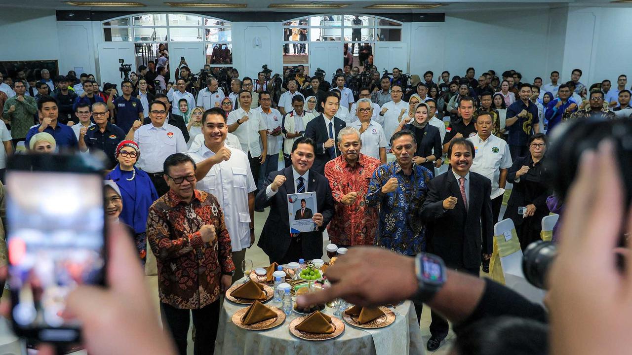 FOTO: Erick Thohir Resmi Jabat Menpora, Gantikan Dito Ariotedjo