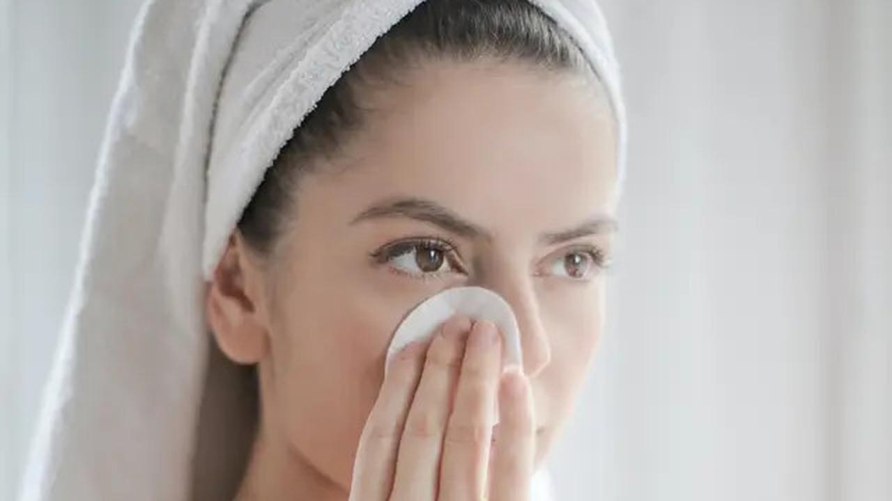 Mengulik Peptida, Bahan Aktif Skincare yang Dipercaya Bisa Mengurangi Kerutan