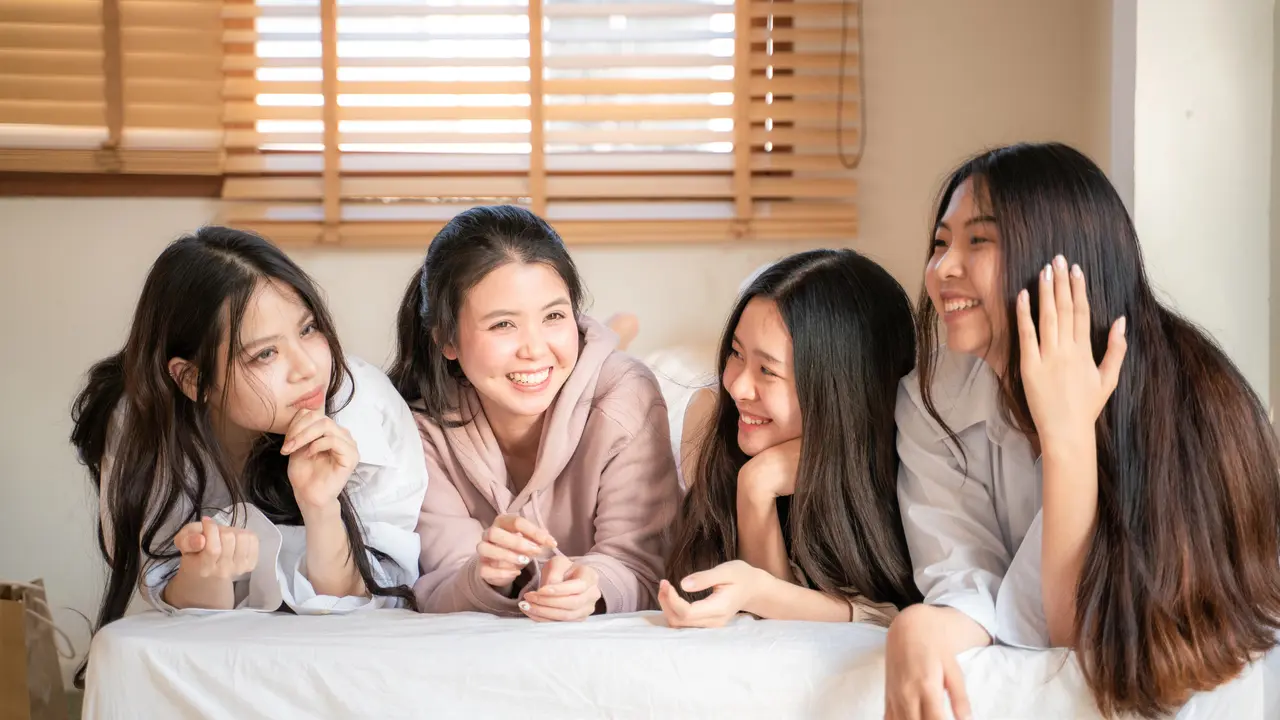 wanita komunikasi tenang