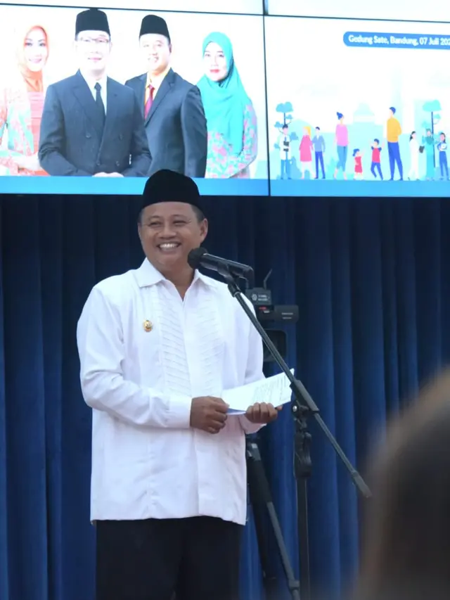 Uu Ruzhanul Ulum