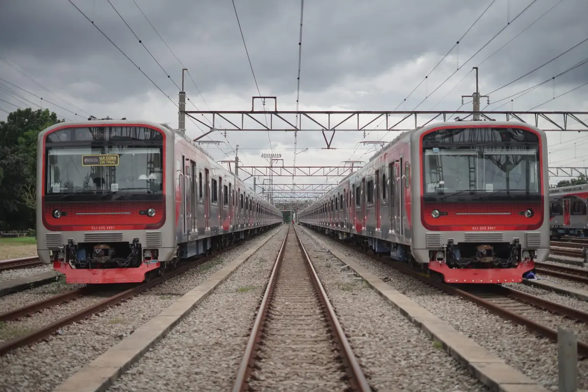 KAI Commuter mengoperasikan dua rangkaian KRL baru diproduksi PT INKA (Persero). (Dok KCI)