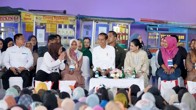 Presiden Joko Widodo kembali bertemu dengan 5.000 nasabah PNM Mekaar di Bandung. (Liputan6.com/ ist)