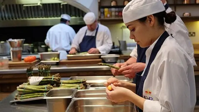 Persiapan untuk pernikahan Harry - Meghan./Copyright instagram.com/theroyalfamily