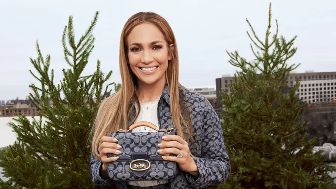 Padu padan busana Coach