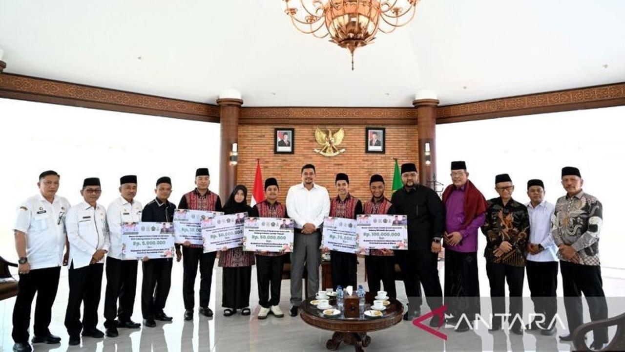 Gubernur Bobby Nasution Apresiasi Prestasi STQH Sumut, Serahkan Bonus Kafilah