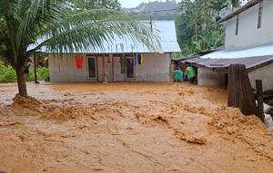 Warga Kota Padang Kembali Dilanda Banjir. (istimewa)