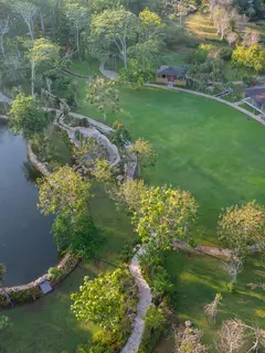 Jelajahi Tevana Garden, Taman Ikonik di AYANA Bali. (foto: AYANA Bali.dok)