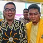 Gubernur Jawa Barat Ridwan Kamil tiba di DPP Golkar, Jakarta,Rabu (18/1/2023). Ketum Partai Golkar Airlangga Hartarto mengatakan pendekatan Golkar dengan Emil sudah berlangsung sejak lebih dari setahun lalu.  (Liputan6.com/Angga Yuniar)