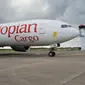 Pesawat Cargo Ethiopia ini sukses dipaksa turun TNI AU. (foto: Liputan6.com/ajang nurdin)