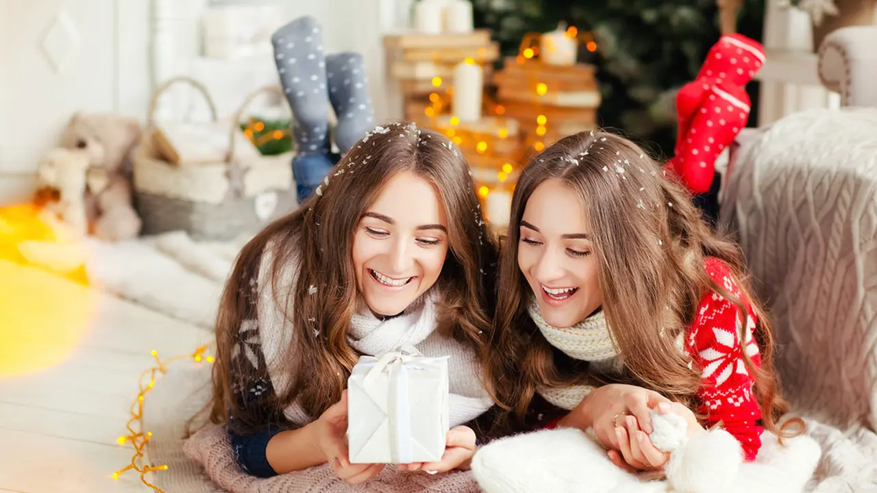 Mendekati Hari Natal, Ini 3 Perhiasan Berlian yang Bisa Diberikan untuk Kakak Perempuan
