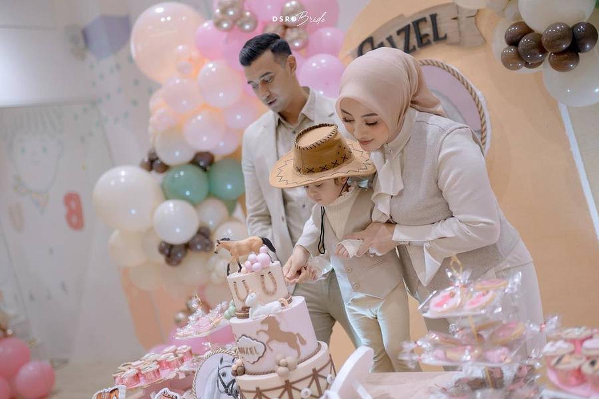 Pesta Ulang Tahun Baby Guzel