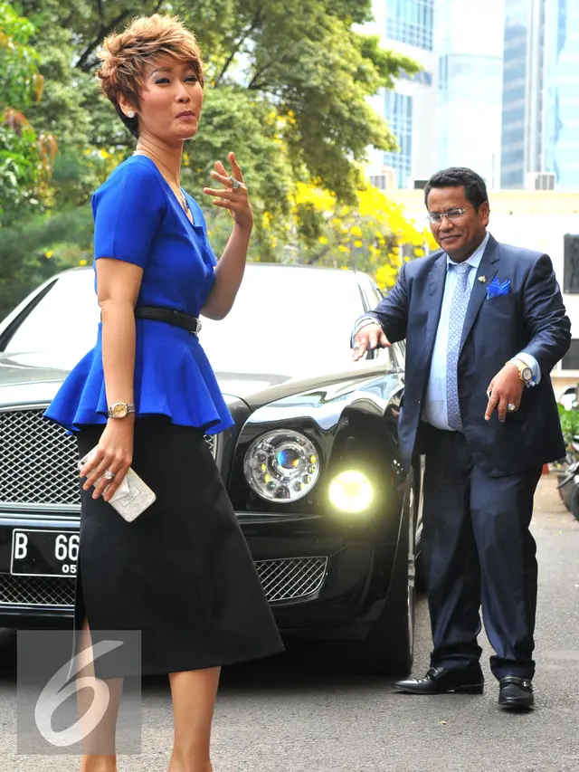 20151113-Inul-Daratista-Hotman-Paris-FS