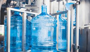 Ilustrasi galon air minum dalam kemasan (AMDK).