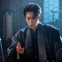 Lee Jae Wook dalam serial drama Korea Alchemy of Souls. (Foto: Netflix)