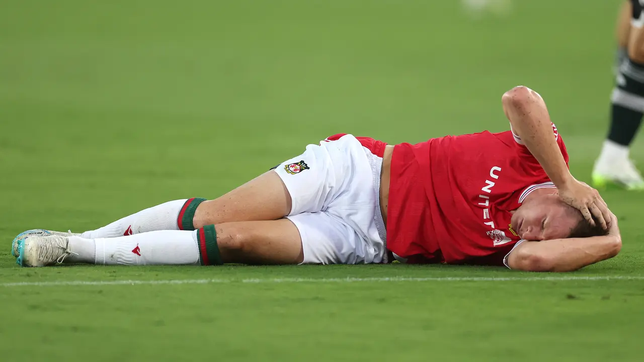 Striker Wrexham, Paul Mullin