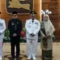 Pj Gubernur Jatim Adhy Karyono melantik Muhammad Hadi Wawan Guntoro sebagai Penjabat Bupati Bondowoso dan Teguh Narutomo sebagai Penjabat Bupati Jombang. (Istimewa)