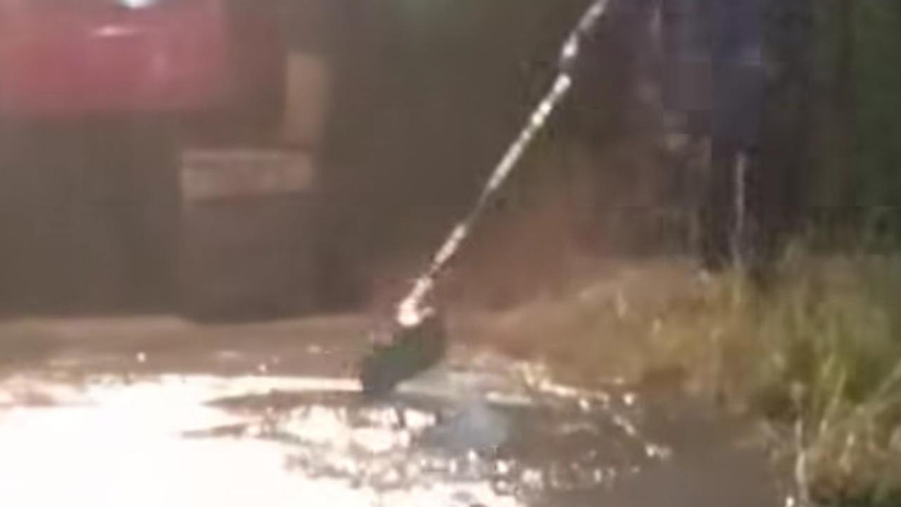 Heboh Semburan Lumpur Hitam di Semarang, Pertamina: Yang Keluar Bukan Lumpur, tapi Air