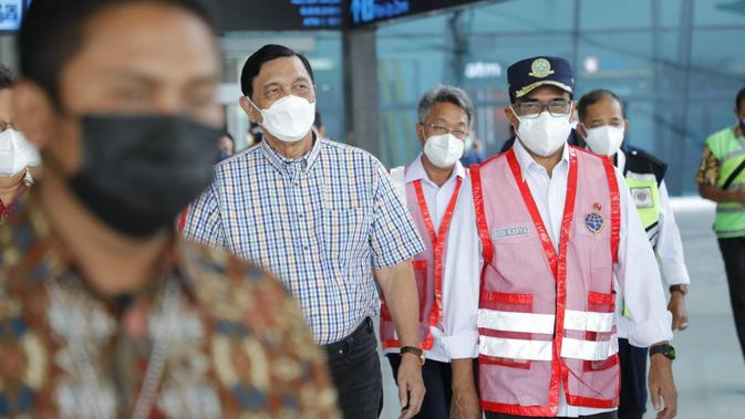 Menko Luhut Berharap Kasus Positif Covid-19 Melandai Mulai 15 Juli 2021 - Vimarsana News