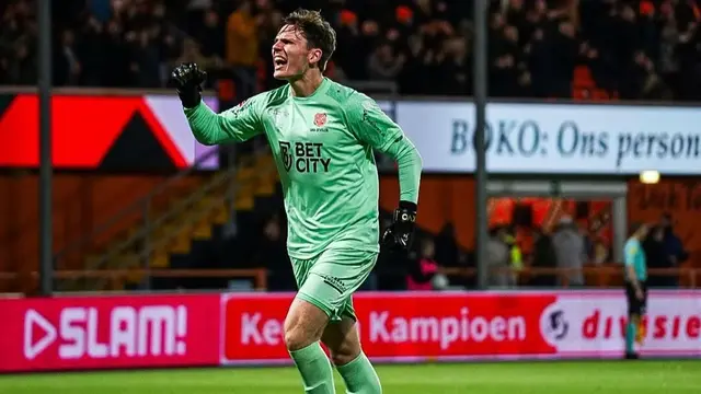 Nama kiper FC Volendam, Kayne van Oevelen, tiba-tiba ramai dibicarakan.