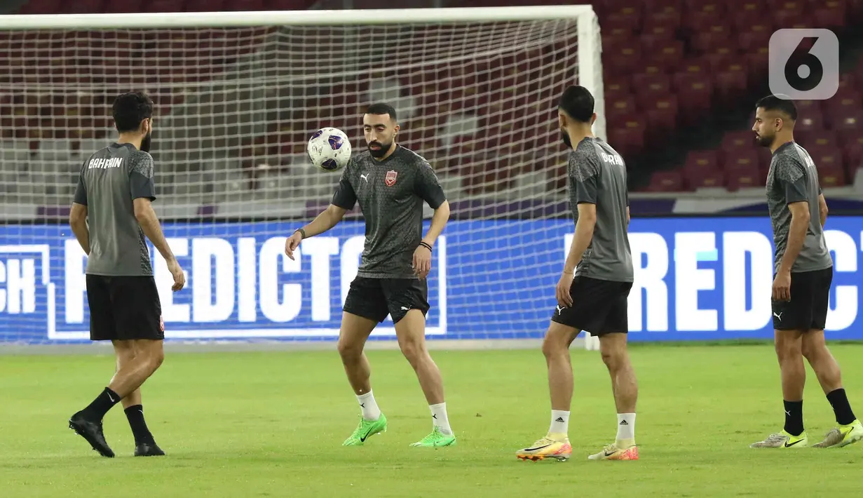 Latihan ini sebagai persiapan menghadapi Timnas Indonesia pada pertandingan kedelapan putaran ketiga Grup C Kualifikasi Piala Dunia 2026 zona Asia. (Liputan6.com/Angga Yuniar)