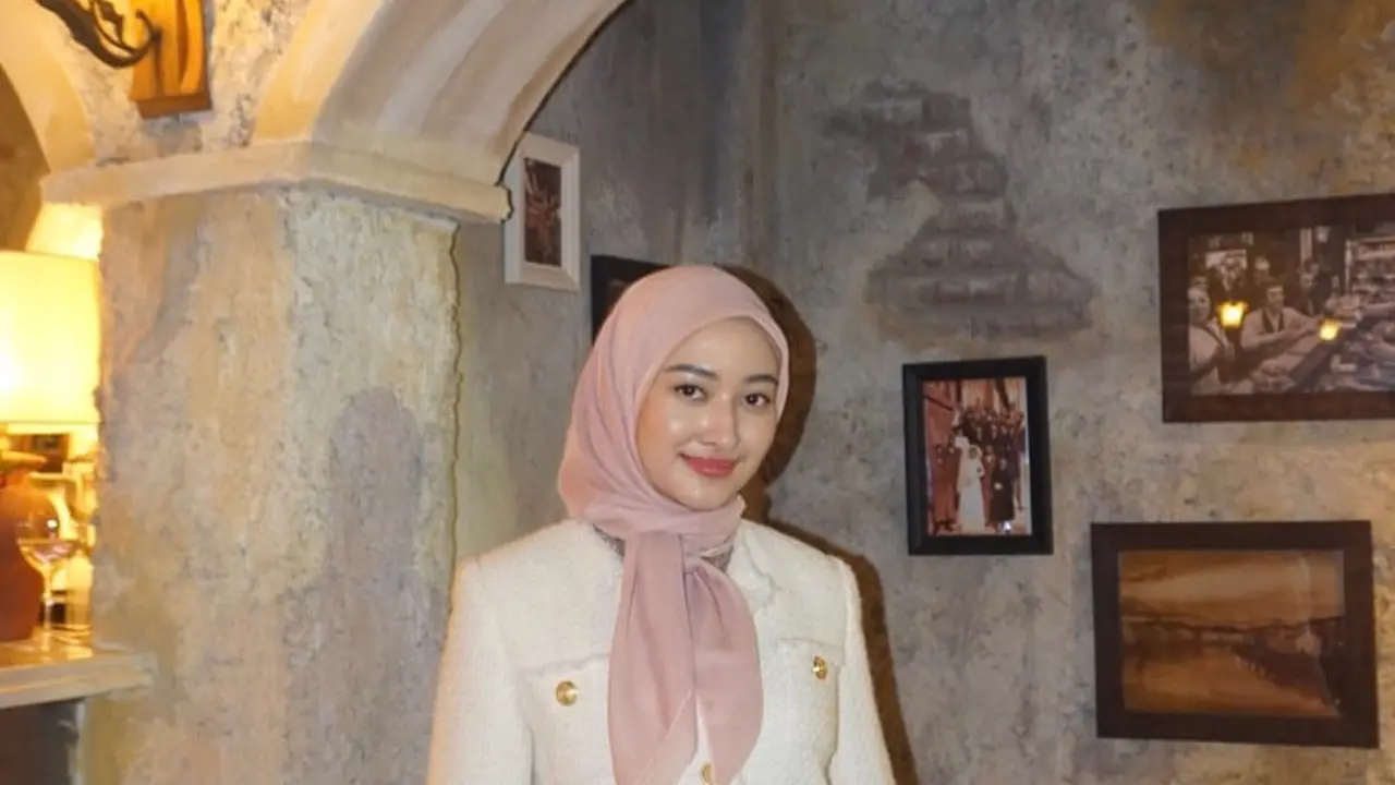 6 Gaya Hijab Elegan khas Old Money Puteri Modiyanti, Anak Tommy Soeharto dan Runner-up Puteri Indonesia 2024