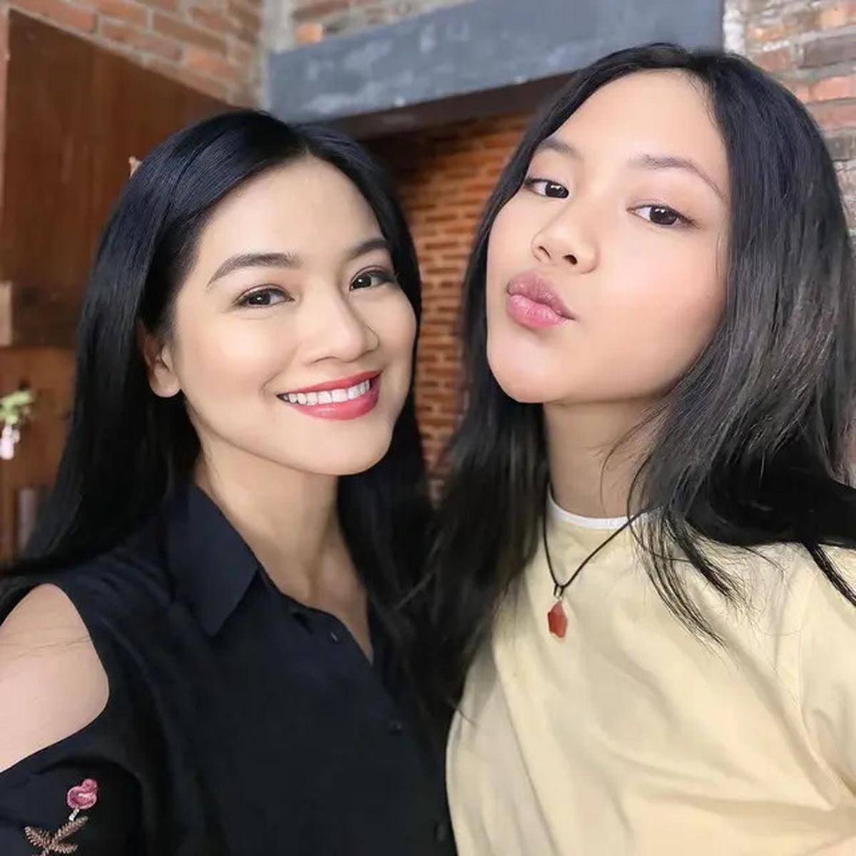 6 Potret Pemain AADC ke Lokasi Syuting Rangga &amp; Cinta, Nostalgia 23 Tahun Lalu
