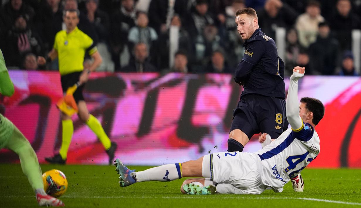 Pemain 23 tahun itu bukan hanya berandil mencetak gol pemecah kebuntuan, tetapi juga menyumbang assist bagi gol Koopmeiners. (Fabio Ferrari/LaPresse via AP)