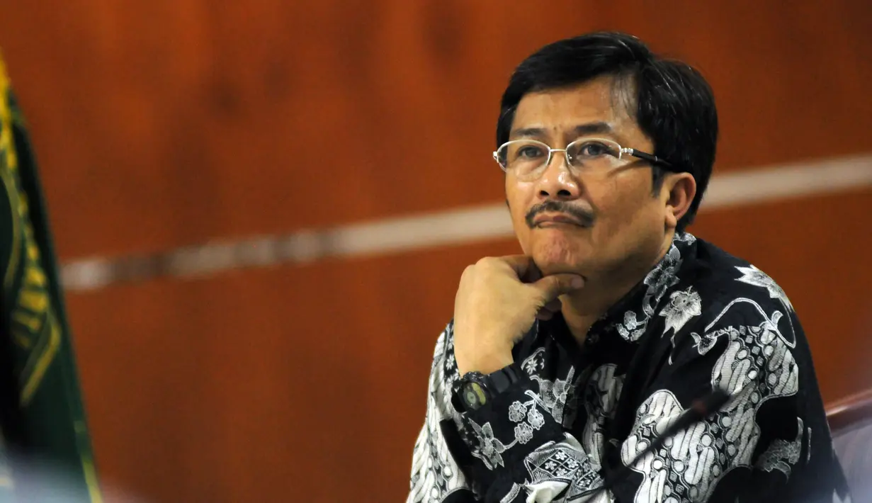 Ia mengaku memberikan uang 150.000 dollar AS kepada Waryono Karno, yang saat itu menjabat Sekretaris Jenderal Energi dan Sumber Daya Mineral (ESDM) (Liputan6.com/Helmi Fitriansyah).