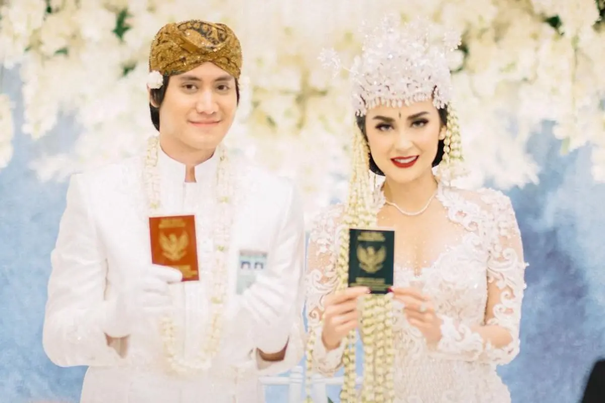 [Fimela] Kevin Aprilio dan Vicy Melanie Menikah