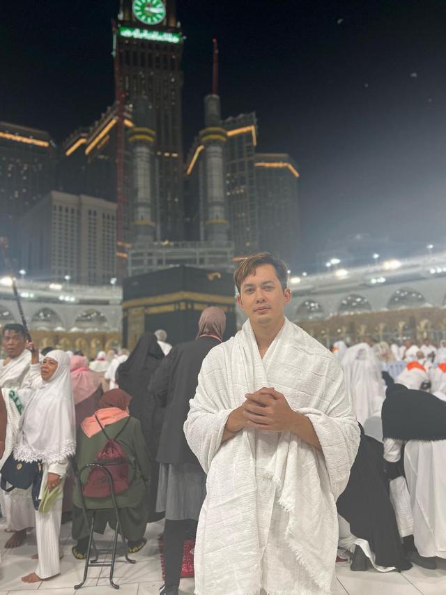 6 Artis Tanah Air Tunaikan Ibadah Haji 2023, Sahrul Gunawan Bareng Dine Mutiara