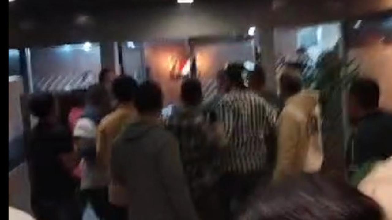Kronologi Kericuhan Munaslub di Menara Kadin, Berujung Baku Hantam hingga Lempar Kaleng Minuman