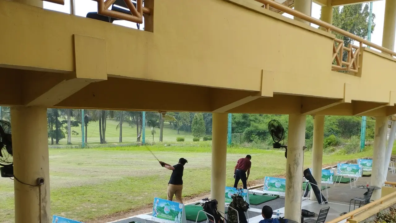 Suasana di The Royale Krakatau Golf
