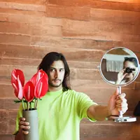 Daniel Adnan suami Tara Basro berganti nama menjadi Ken Danuja. (Instagram @tarabasro)