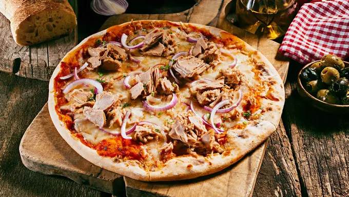pizza tuna