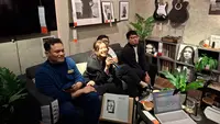 Terinspirasi Album Terbaru Danilla, Ruang Multifungsi Ini Tampil Minimalis dan Monokrom