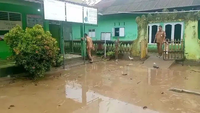 Detik-detik Banjir Bandang Terjang Tanggamus Lampung, Sempat Dikira Surut