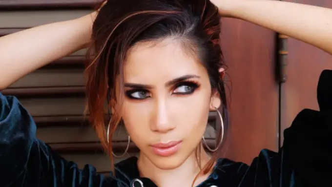 7 Riasan Mata ala Suhay Salim Super Cantik, Dijamin Pengin Coba