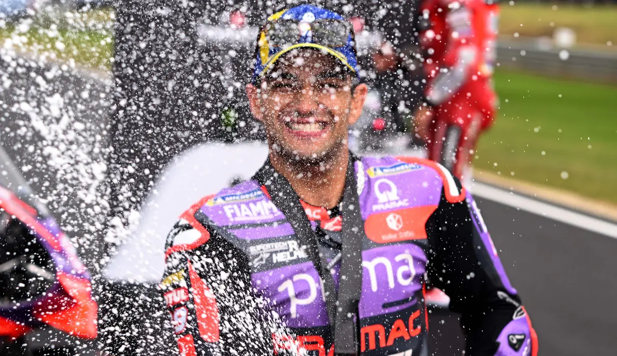 Sprint Race MotoGP Australia 2024 Martin Tampil Terdepan Page