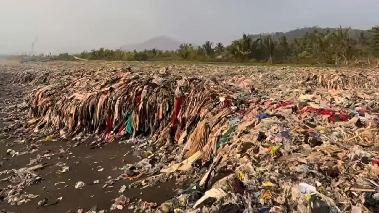 Pandawara Group ajak bersih-bersih pantai terkotor ke-4 di Indonesia
