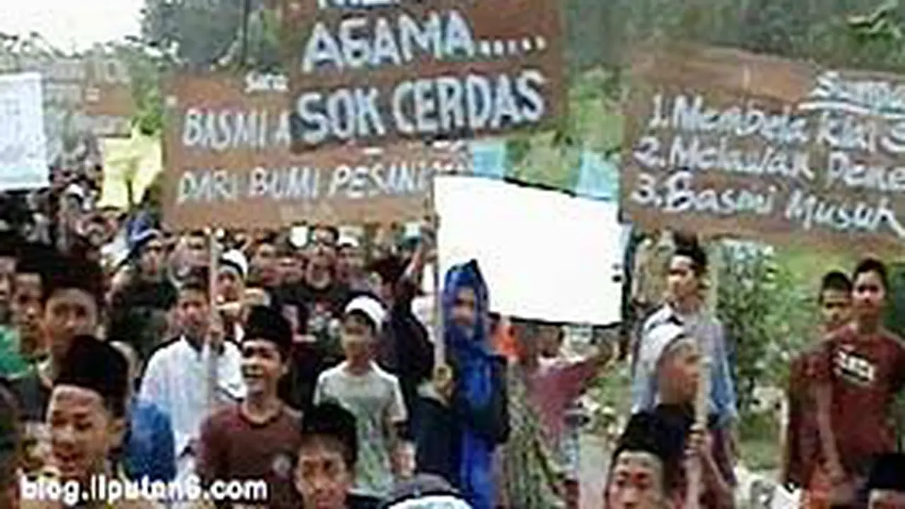 090509ademo_santri.jpg