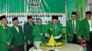 PPP kubu M.Romahurmuziy menggelar peringatan dan tasyakuran hari lahir ke-42 PPP, Jakarta, Senin (5/1/2015). (Liputan6.com/Andrian M Tunay)