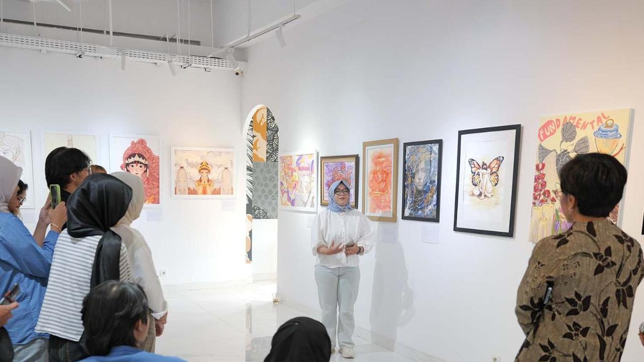 Pameran lukisan dan puisi bertajuk 'Perempuan dalam Lukisan' digelar dalam acara peringatan Hari Anti Kekerasan terhadap Perempuan di 2madison Art Gallery, Jakarta, 15 – 17 Desember 2023. Acara yang mengusung tema&nbsp;’16 Hari, Satu Pesan: Kenali Huk